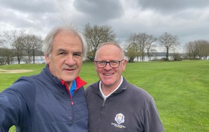 Jean-Yves vs François

Encore un match de fait 
C’est Jean-Yves qui passe le tour, François s’est incliné 4/2 
Une balle perdue sur le trou nº3 et un trou nº4 difficile m’ont permis de prendre de l’avance et  de remporter ce sympathique match play. À vendredi